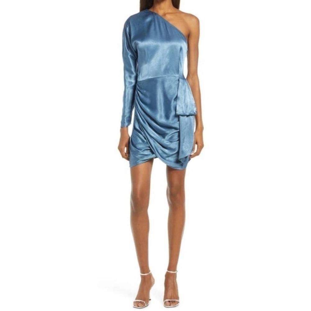 Elliatt Saronic One-shoulder Dress in Blue
